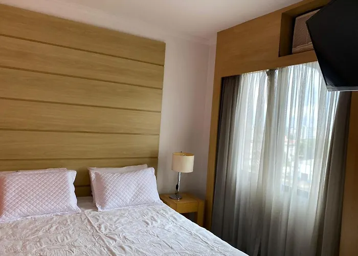Hotel E-Suits